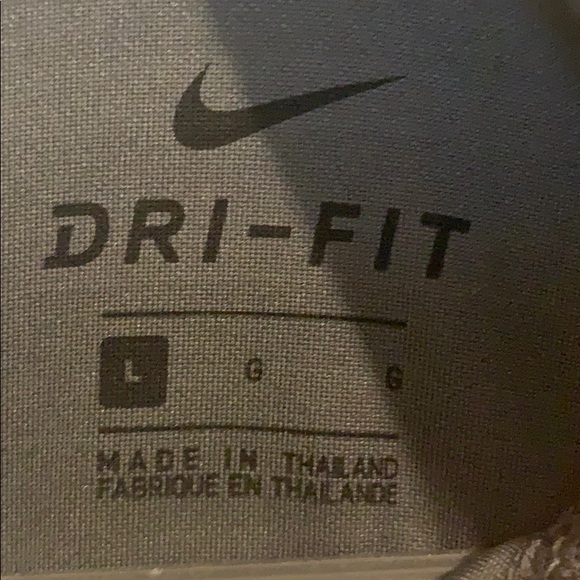 Men’s Nike Dri-Fit Polo Shirt Gray striped - Picture 4 of 7